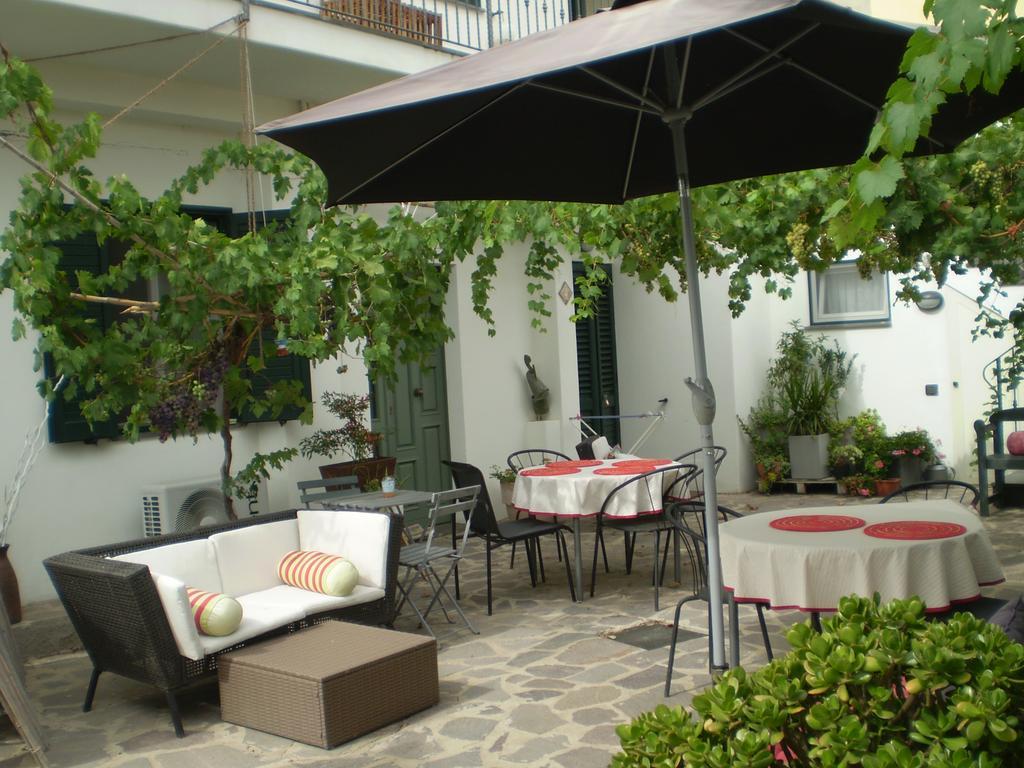 Il Giardino Di Emilio Bed and Breakfast Marrùbiu Kamer foto