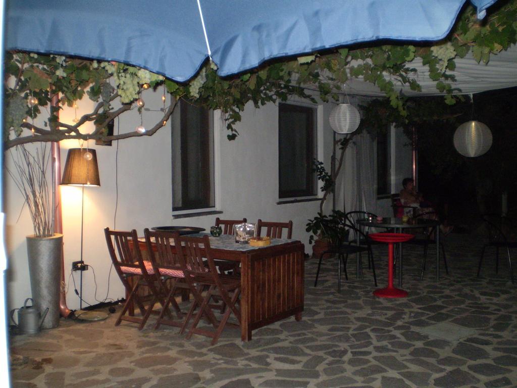 Il Giardino Di Emilio Bed and Breakfast Marrùbiu Kamer foto