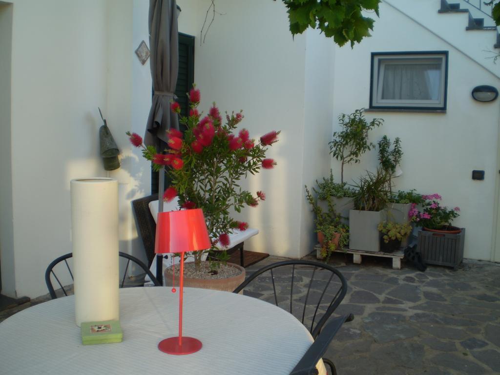 Il Giardino Di Emilio Bed and Breakfast Marrùbiu Kamer foto